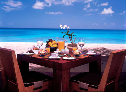 http://onestep4ward.com/wp-content/uploads/2013/04/beach_breakfast.jpg