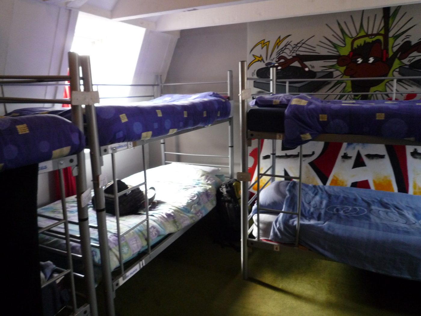 bottom bunk bed