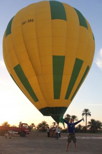 hot air balloon egypt