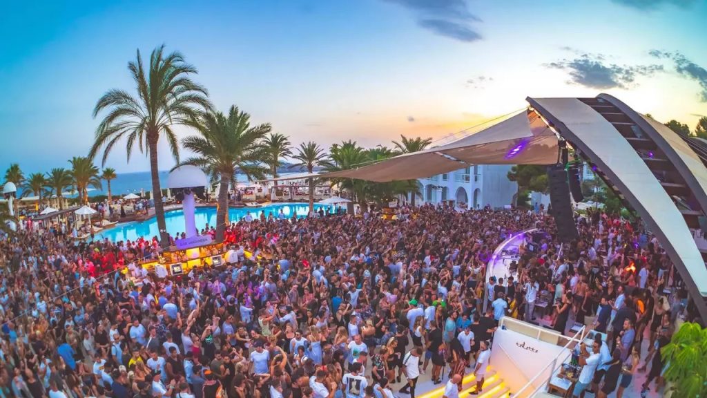 nightclubs in ibiza