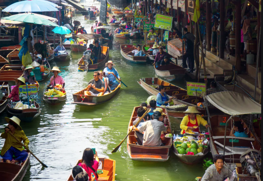 damnoen saduak floating market day trip