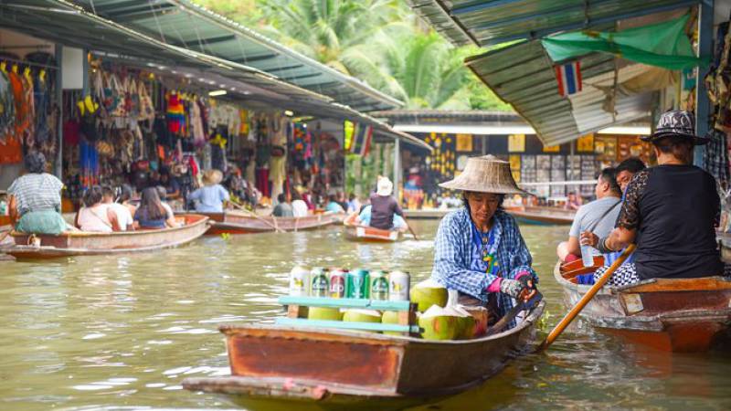 Damnoen Floating Market tour