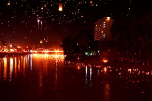 Loy Krathong Ping River