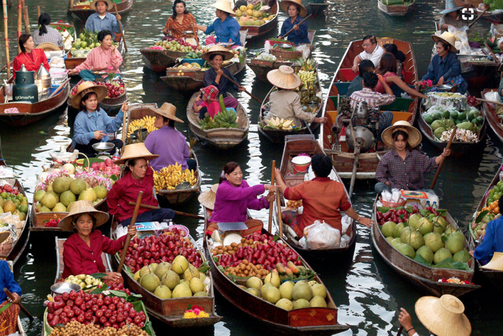 Damnoen Saduak Floating Market tour; How To Do it from Bangkok!