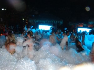 hard rock cafe pattaya foam party