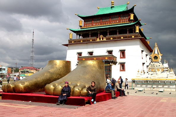 Gandan (Khiid) Monastery