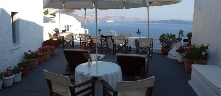 best hotel in Oia Santorini