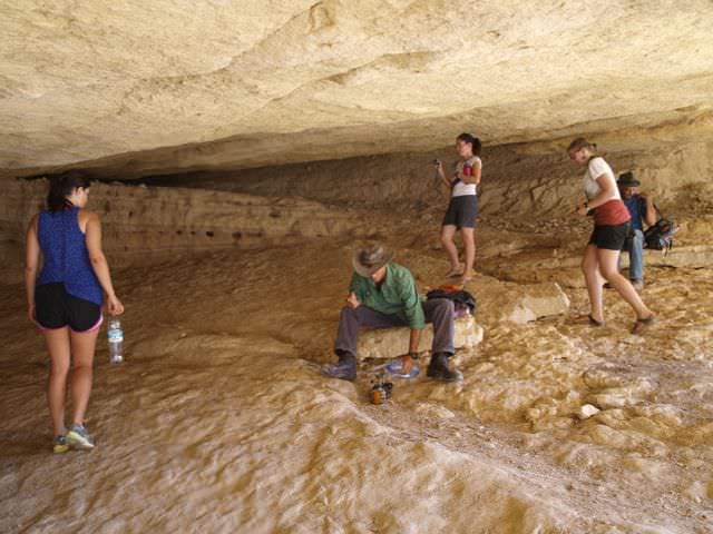 camping at makhtesh ramon