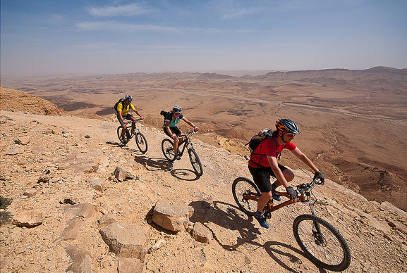 mountain biking makhtesh ramon