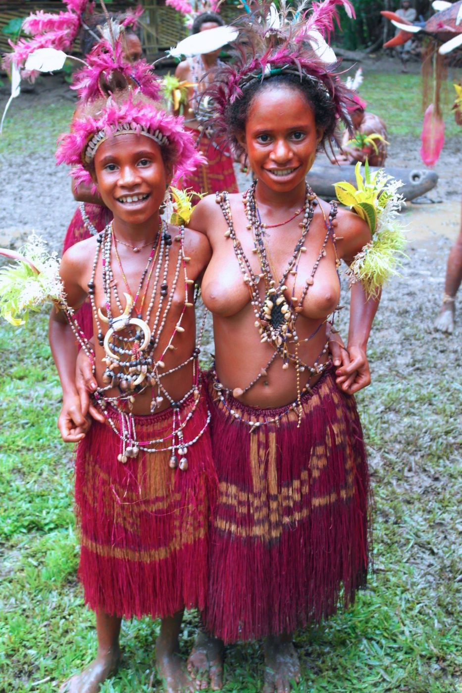 Nude tribe papua new guinea.