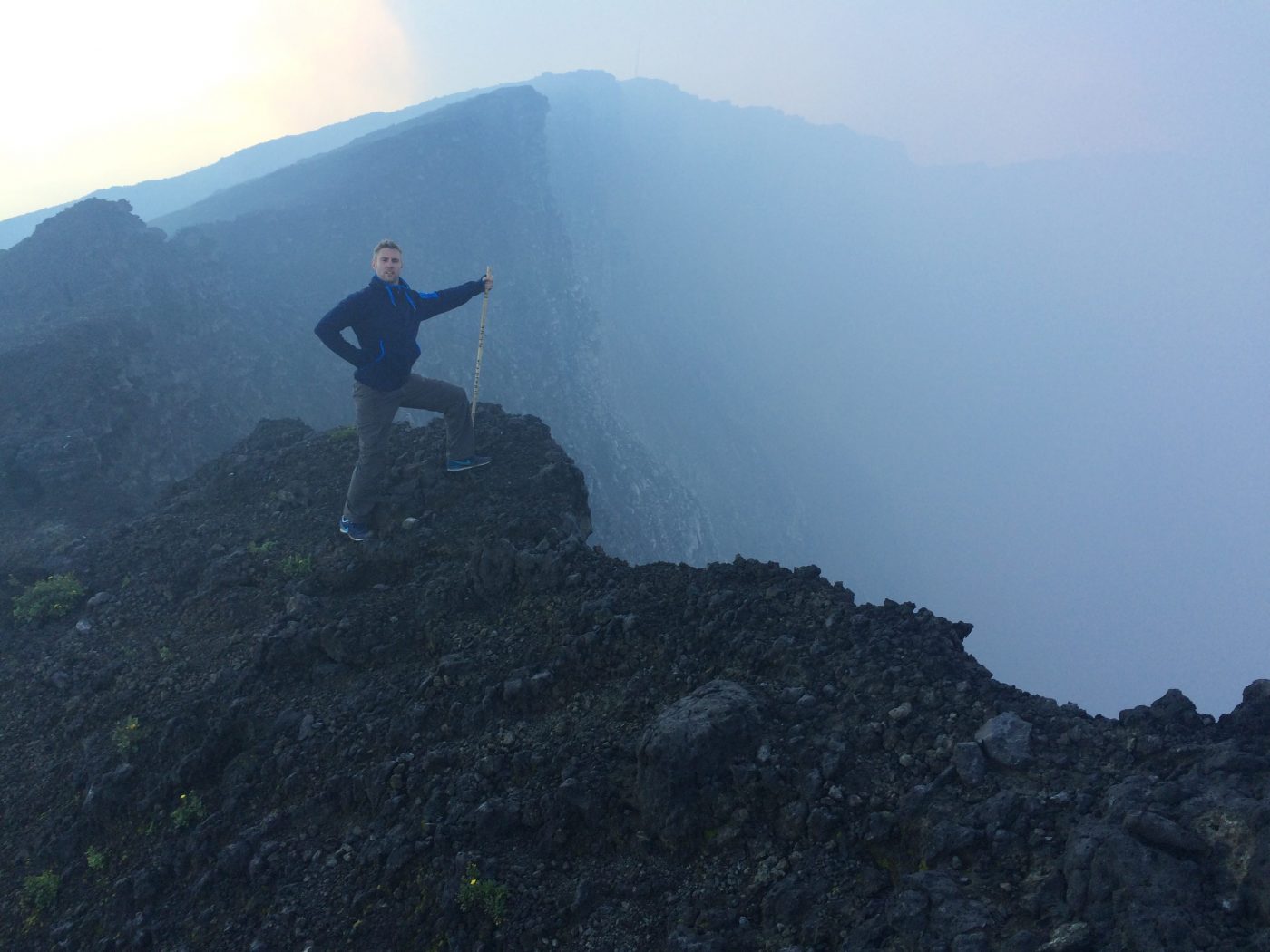 hiking mount nyiragongo