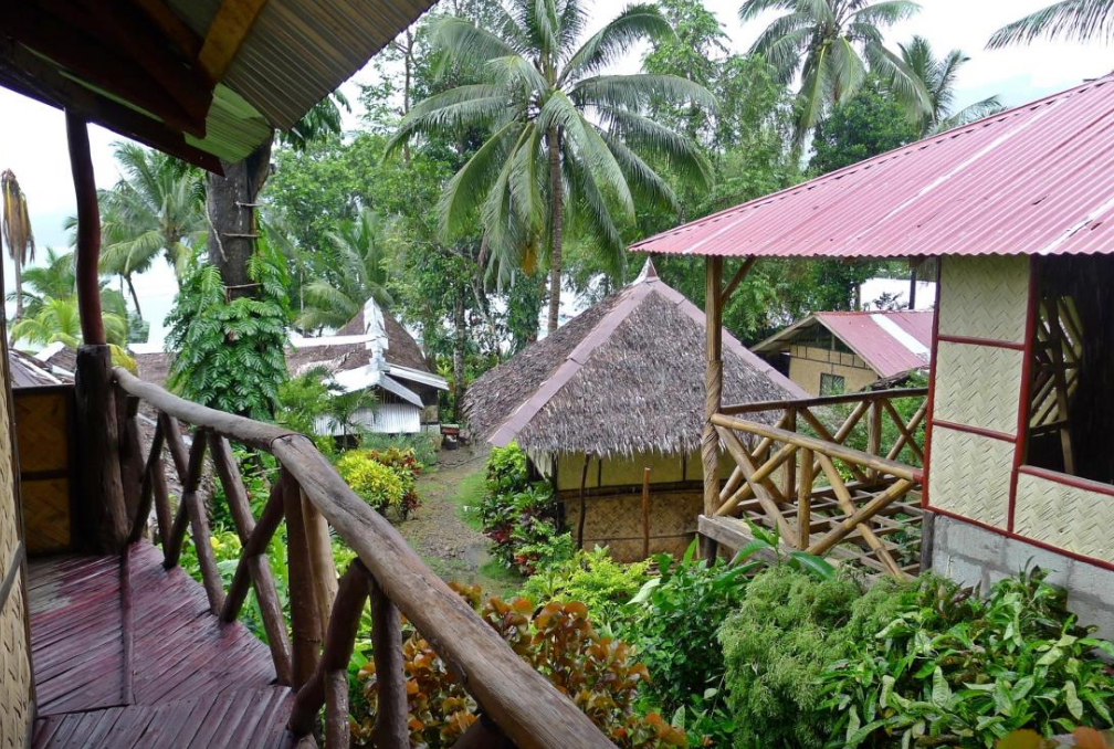 Blue Bamboo Sunbird Cottages 