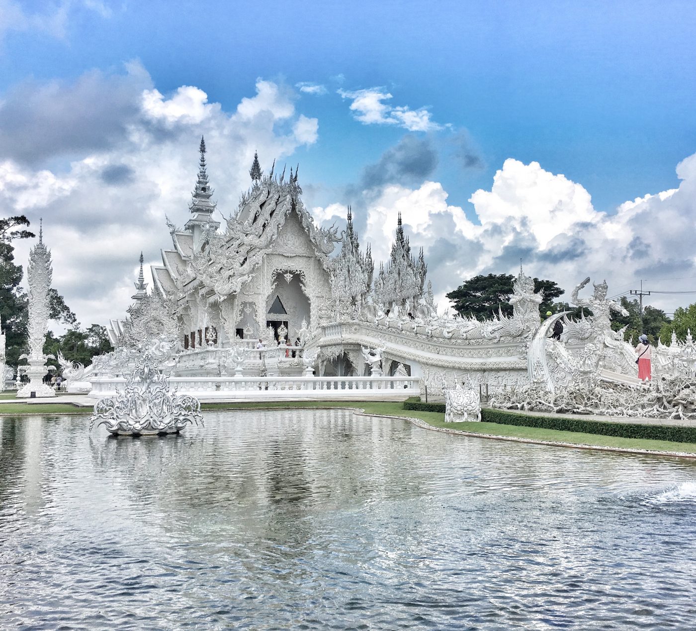 Wat Rong Khun The White Temple In Chiang Rai Thailand S No Temple