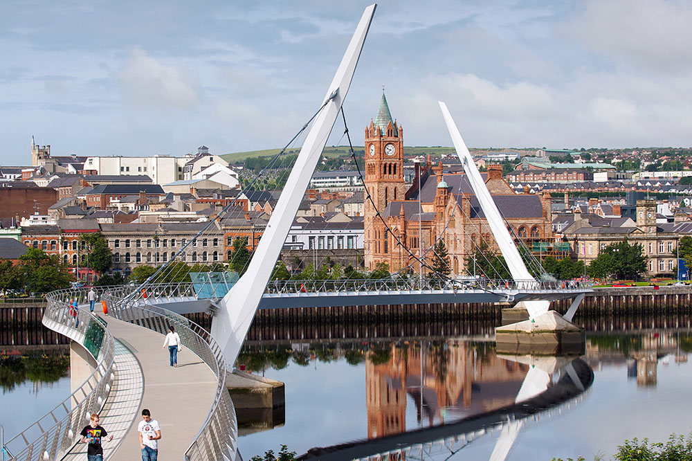 Derry peace bridge