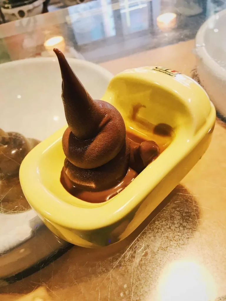 Modern Toilet restaurant dessert