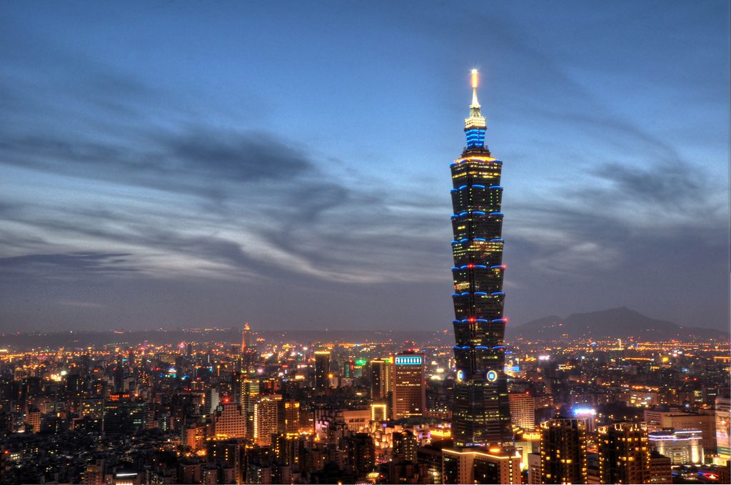 Elephant Mountain Taipei night