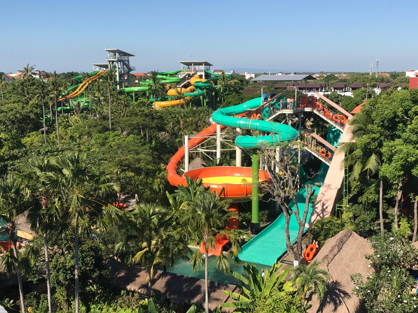 Аквапарк бали. Ватербум Бали. Аквапарк Waterbom Bali. Аквапарк Кута Бали. Аквапарк на Бали Waterboom Park.