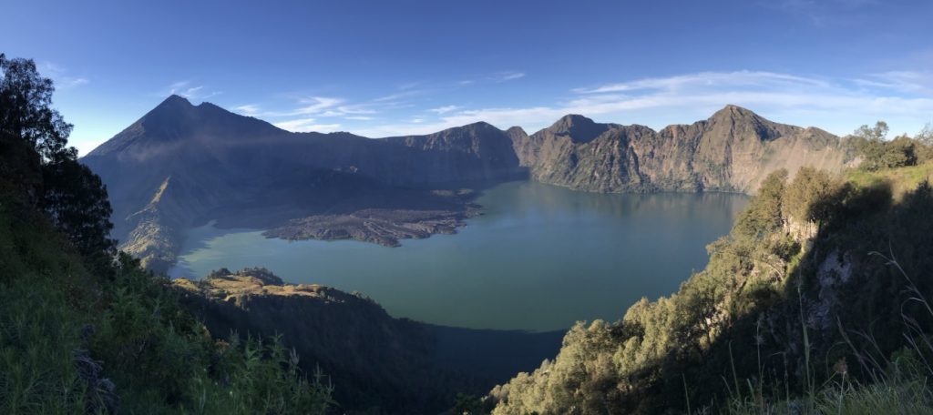 Trekking Mount Rinjani 