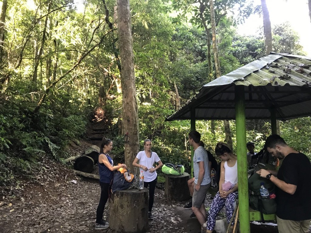 Mount Rinjani lunch break