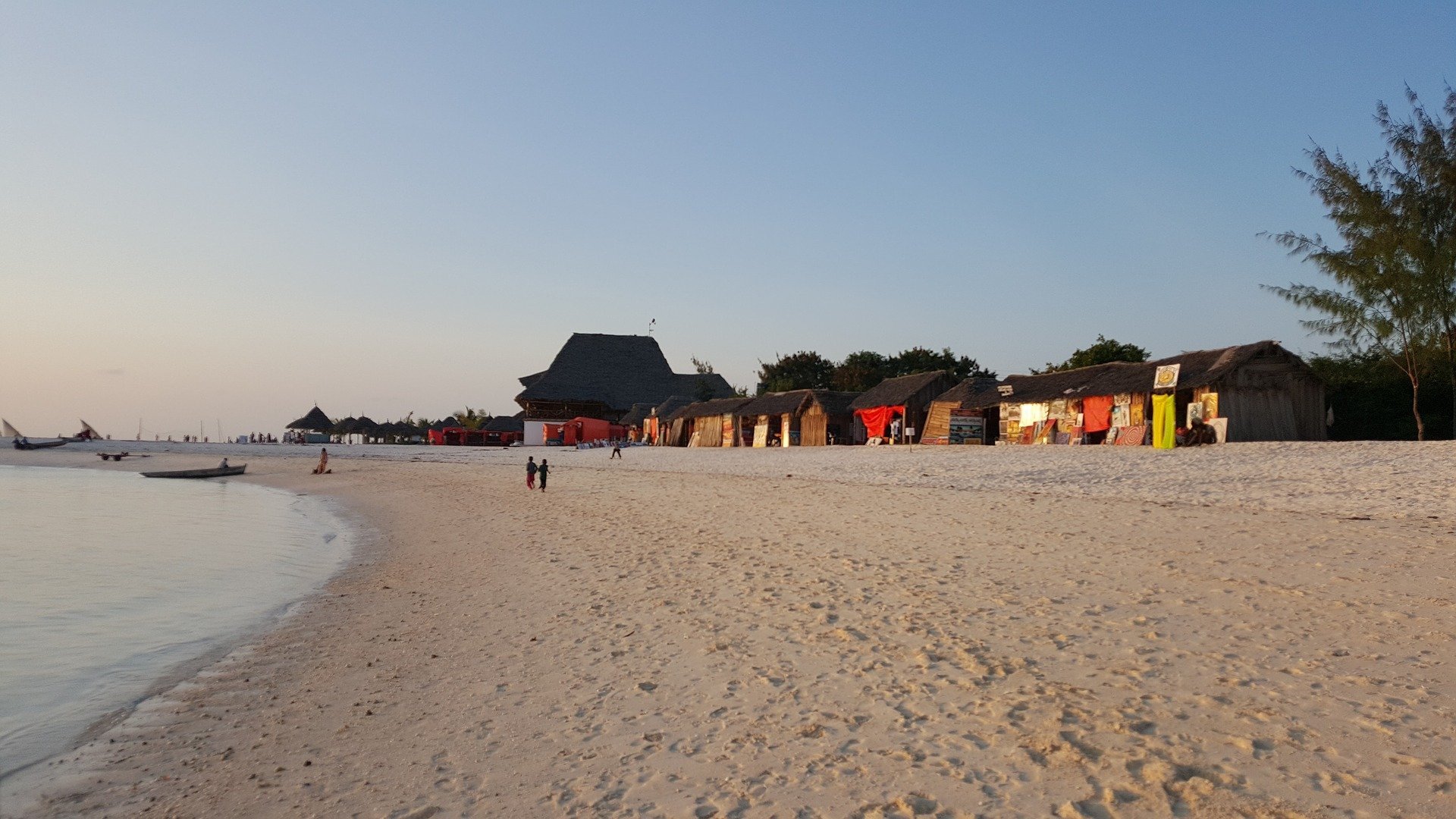 The Kendwa Rocks Beach Resort Zanzibar Home Of Zanzibar Full Moon Party One Step 4ward