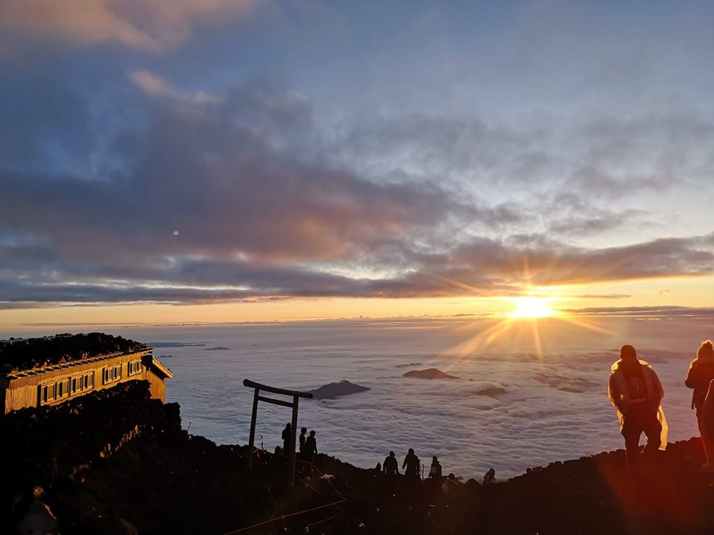 Sunrise on the Yoshida trail