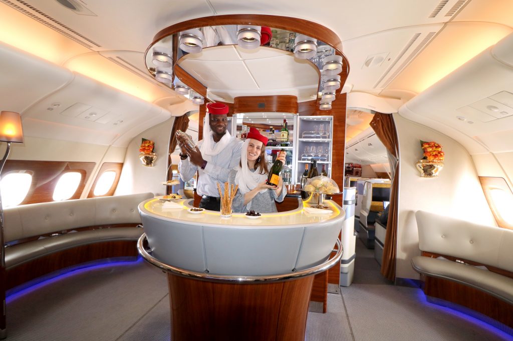 A380 standup bar