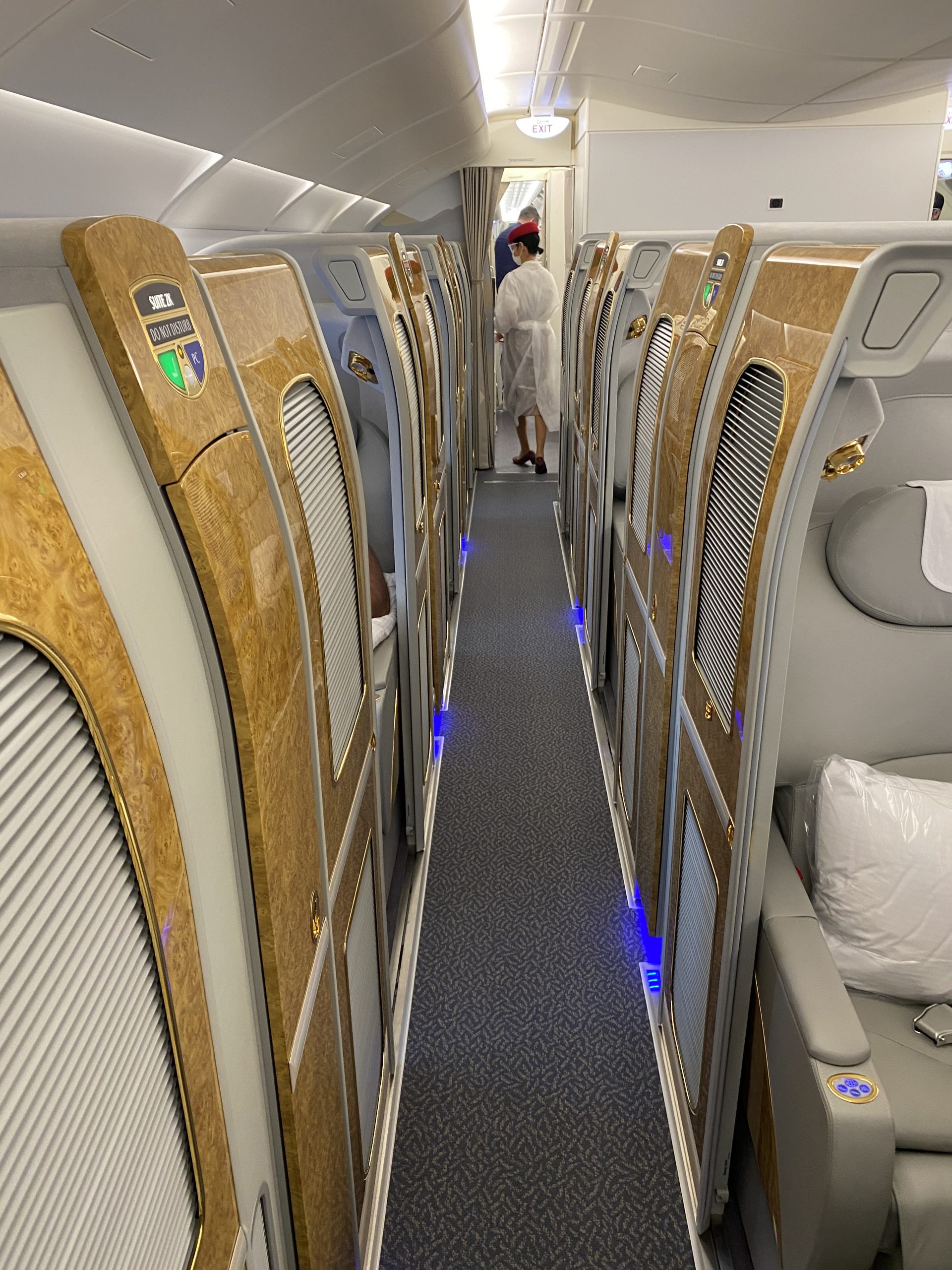 A380 Emirates First Class Review (Dubai to London DXB to LHR)