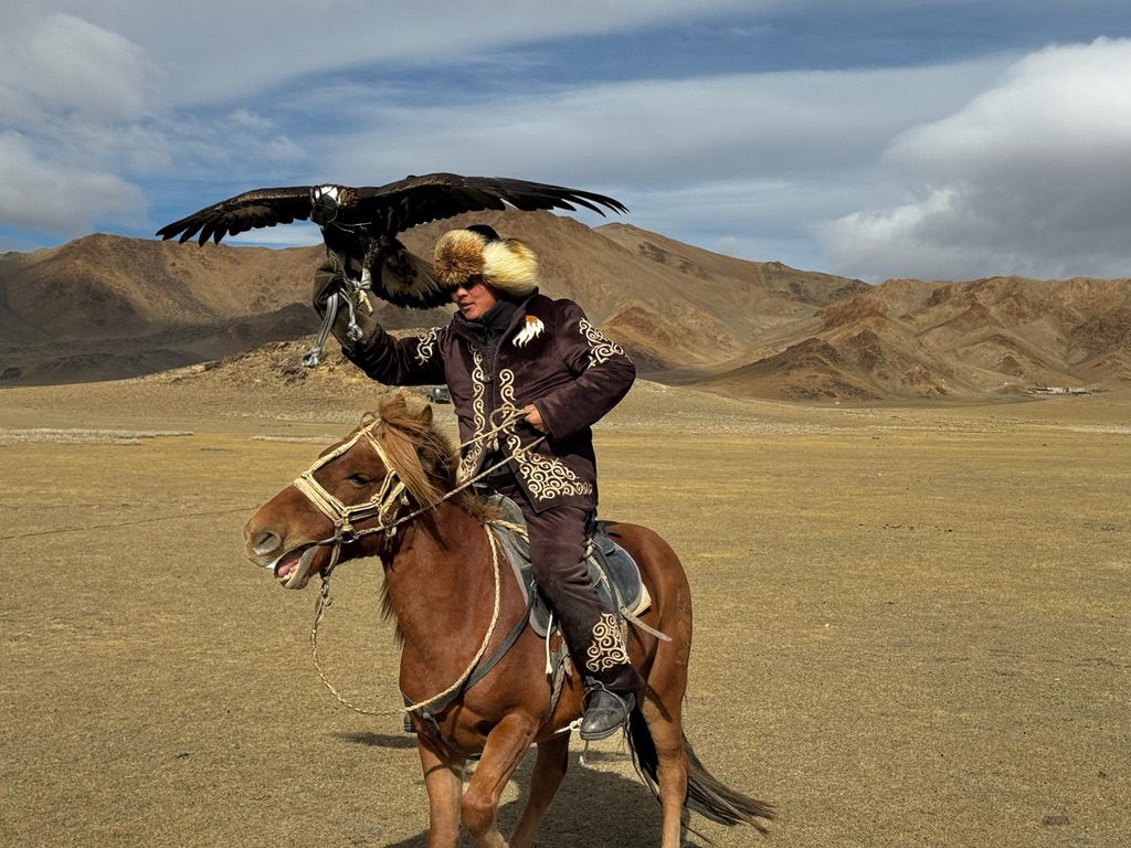 eagle festival mongolia