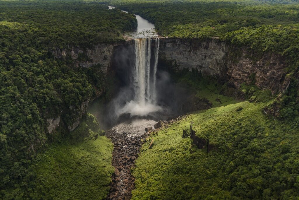 kaieteur falls